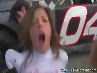 Racers fucks násobok pitstop pička