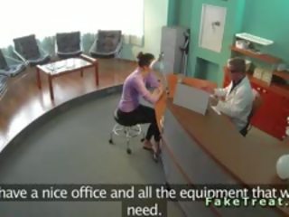 Saugumas kamera dulkinimasis į padirbtas ligoninė