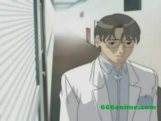 Exceptional krūtainas anime zinātnieks iet pagriezās par un fucks pacients