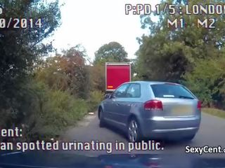 Polizist fickt auf die haube von die auto