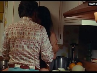 Amanda seyfried- veľký prsia, x menovitý film scény fajčenie - lovelace (2013)