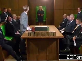 בריטי שחקנית יַסמִין jae & loulou משפיע פרלמנט decisions על ידי מְאוּדֶה x מדורג וידאו מופע