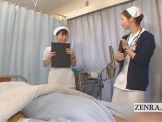 자막 옷을 입은 여성의 벌거 벗은 남성 일본의 간호사 prep 용 교통