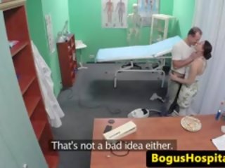Skutočný špionážna kamera špinavé video od európske nemocnica kancelária