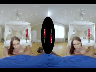 Realitylovers - sega coi piedi e cazzo in calze autoreggenti virtuale realtà sesso film film