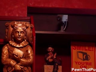 Pawn That Pussy: cutie mandy plays with her pussy
